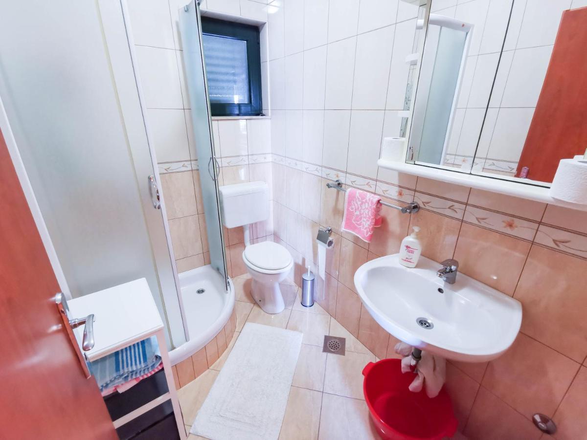 Apartments Vukovic Vanja ماكارسكا المظهر الخارجي الصورة