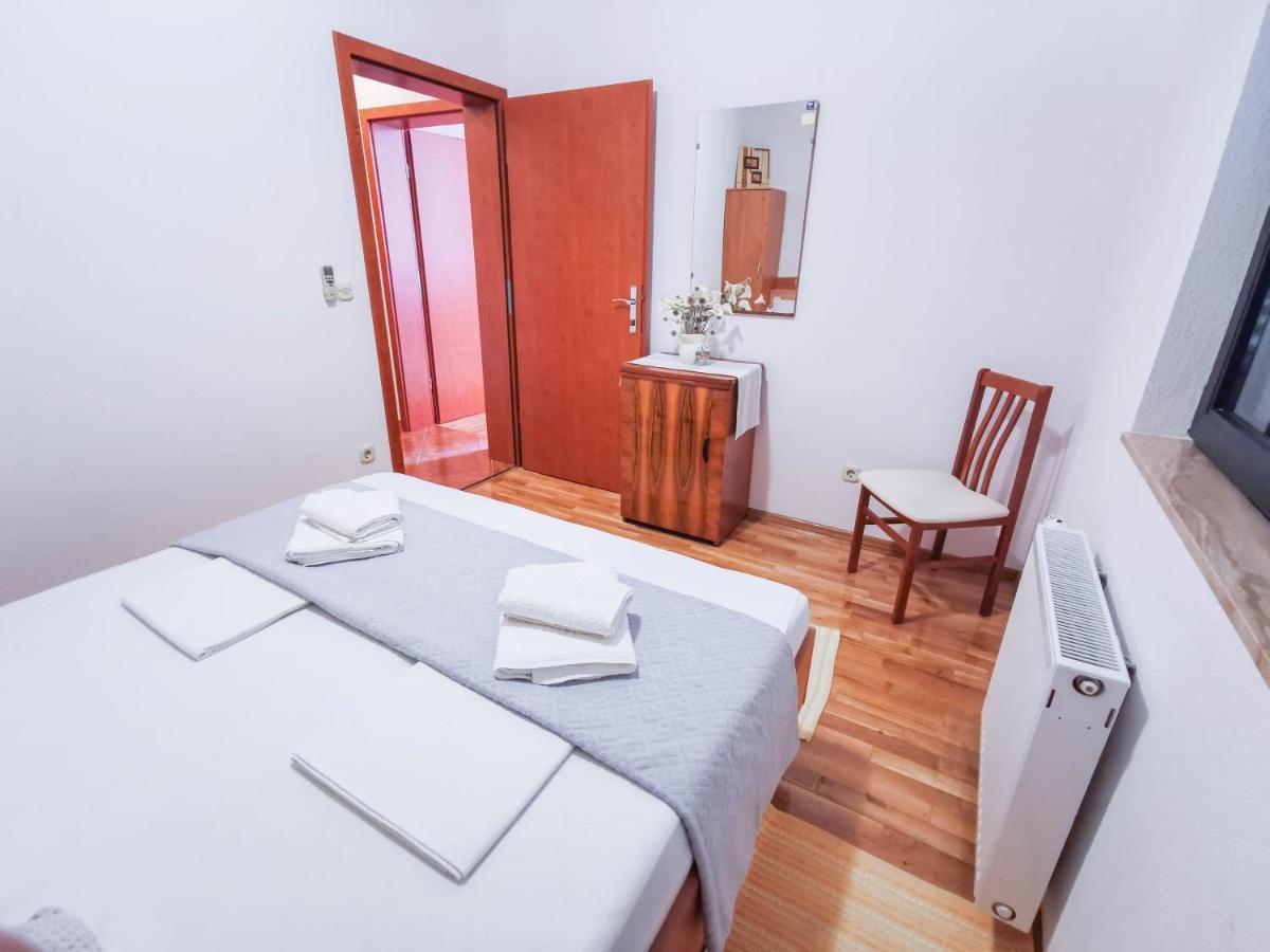 Apartments Vukovic Vanja ماكارسكا المظهر الخارجي الصورة