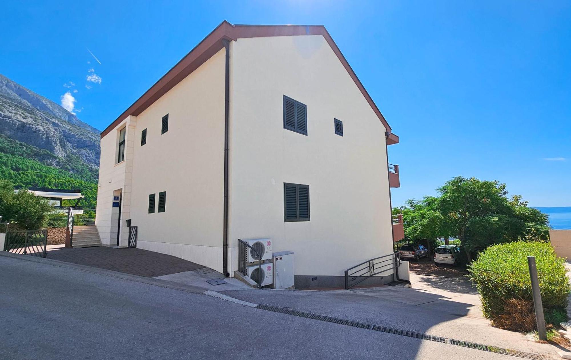 Apartments Vukovic Vanja ماكارسكا المظهر الخارجي الصورة